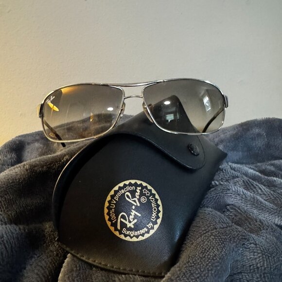 Rayban Aviator Sunglasses - Picture 2 of 6